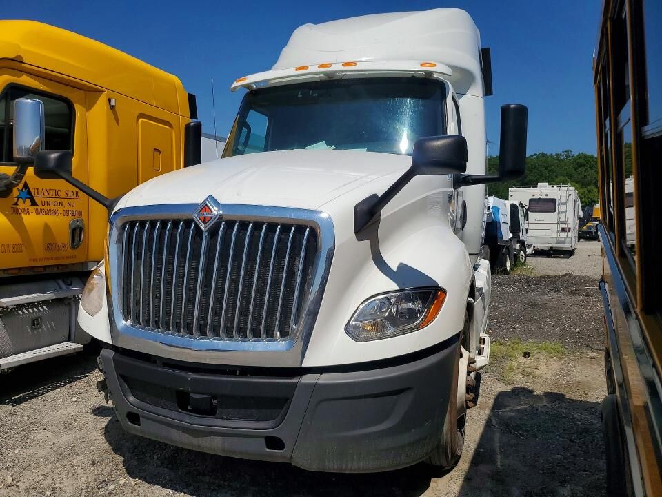 2019 INTERNATIONAL LT625
