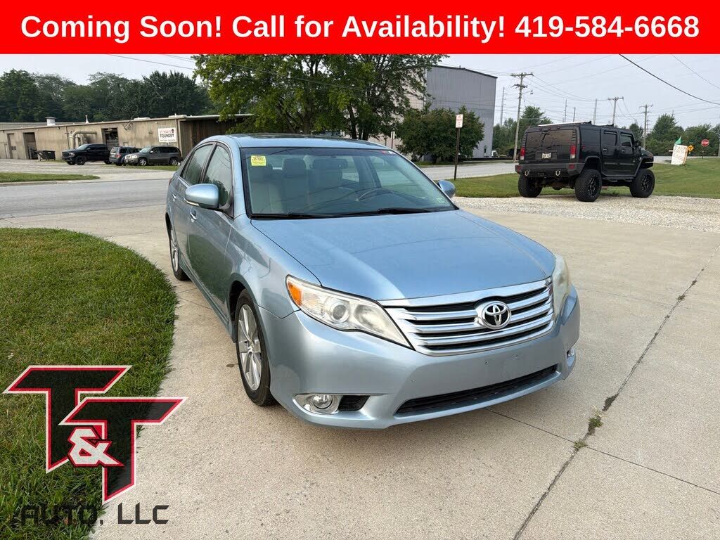 2011 TOYOTA Avalon