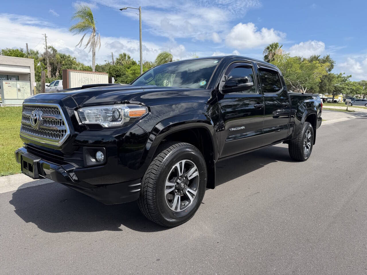 2016 TOYOTA Tacoma