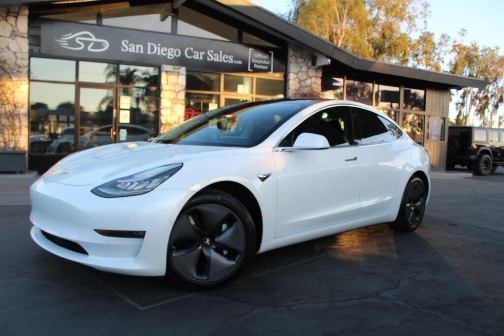 2019 TESLA Model 3