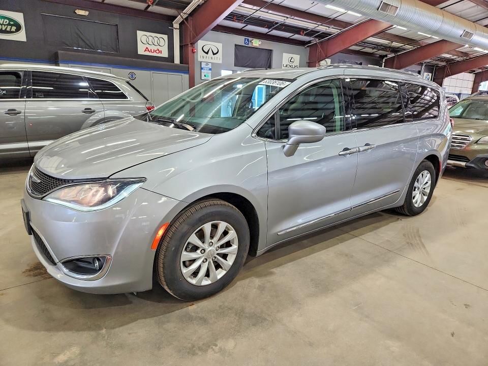 2019 CHRYSLER Pacifica