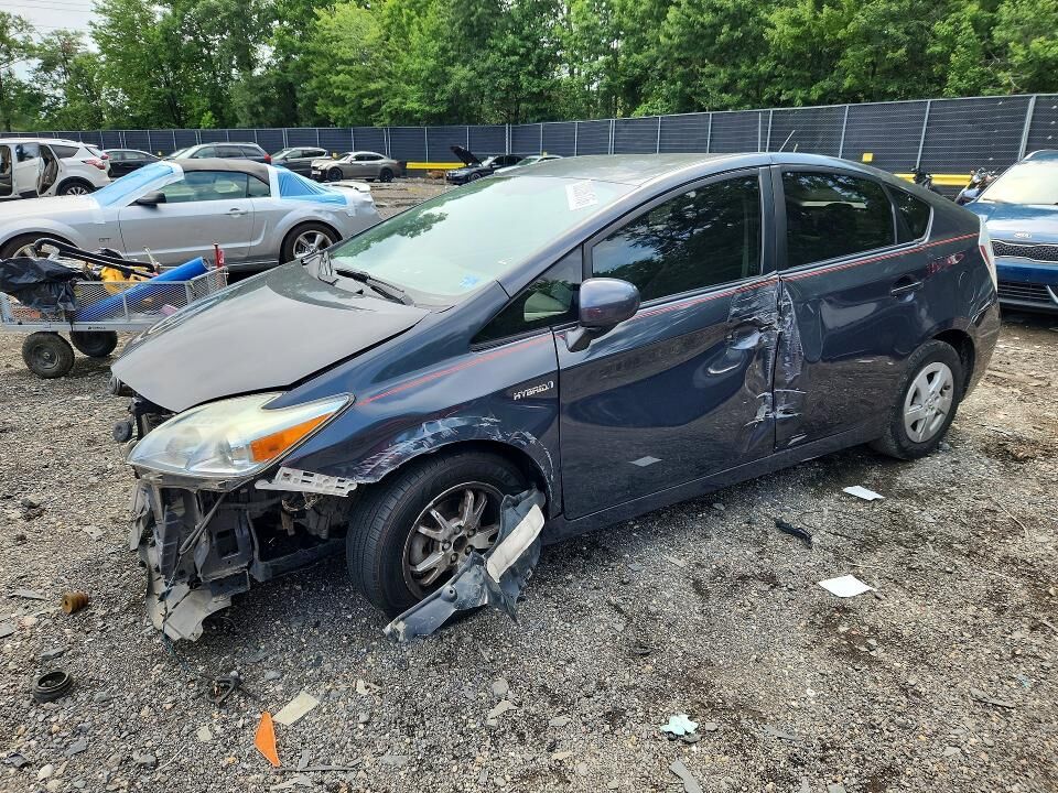 2011 TOYOTA PRIUS