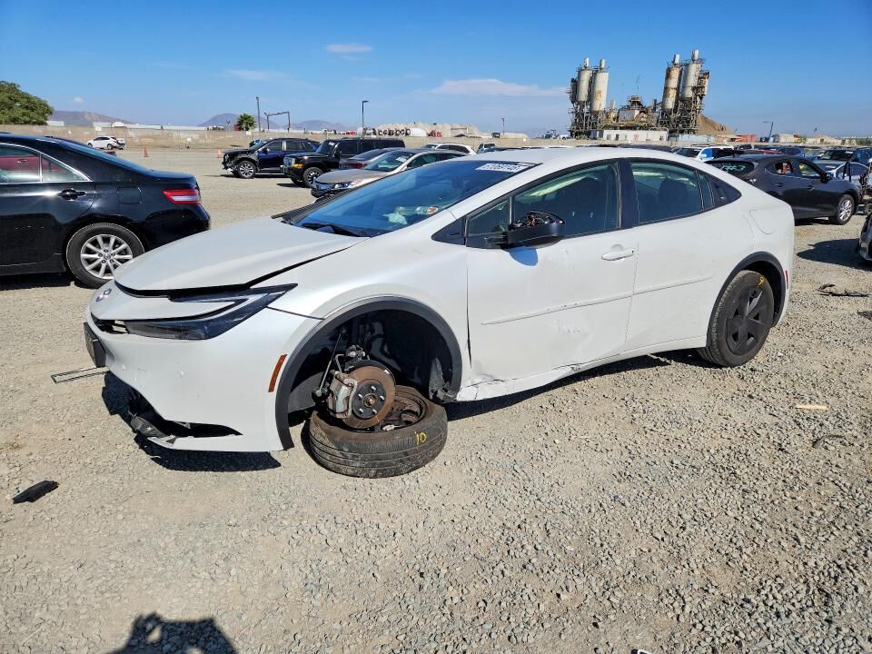 2024 TOYOTA PRIUS