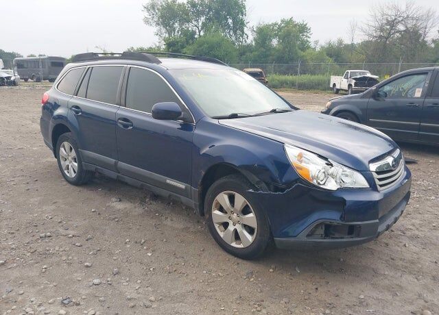 2011 SUBARU Outback