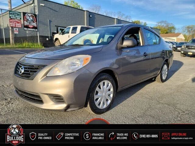2013 NISSAN Versa