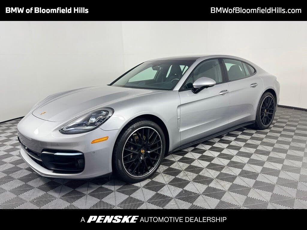 2023 PORSCHE Panamera