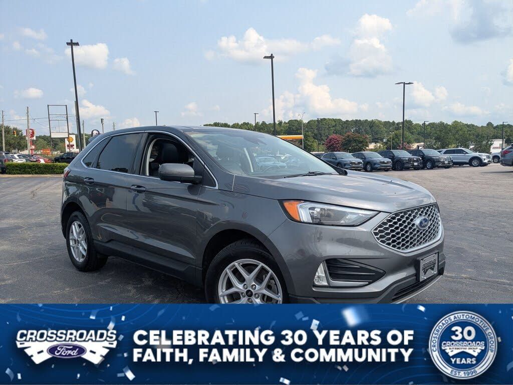 2023 FORD Edge