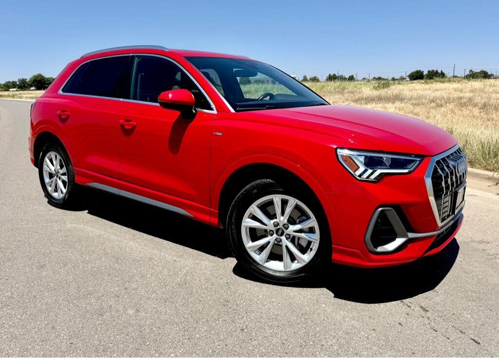 2024 AUDI Q3