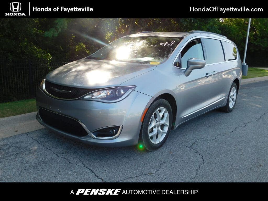 2017 CHRYSLER Pacifica