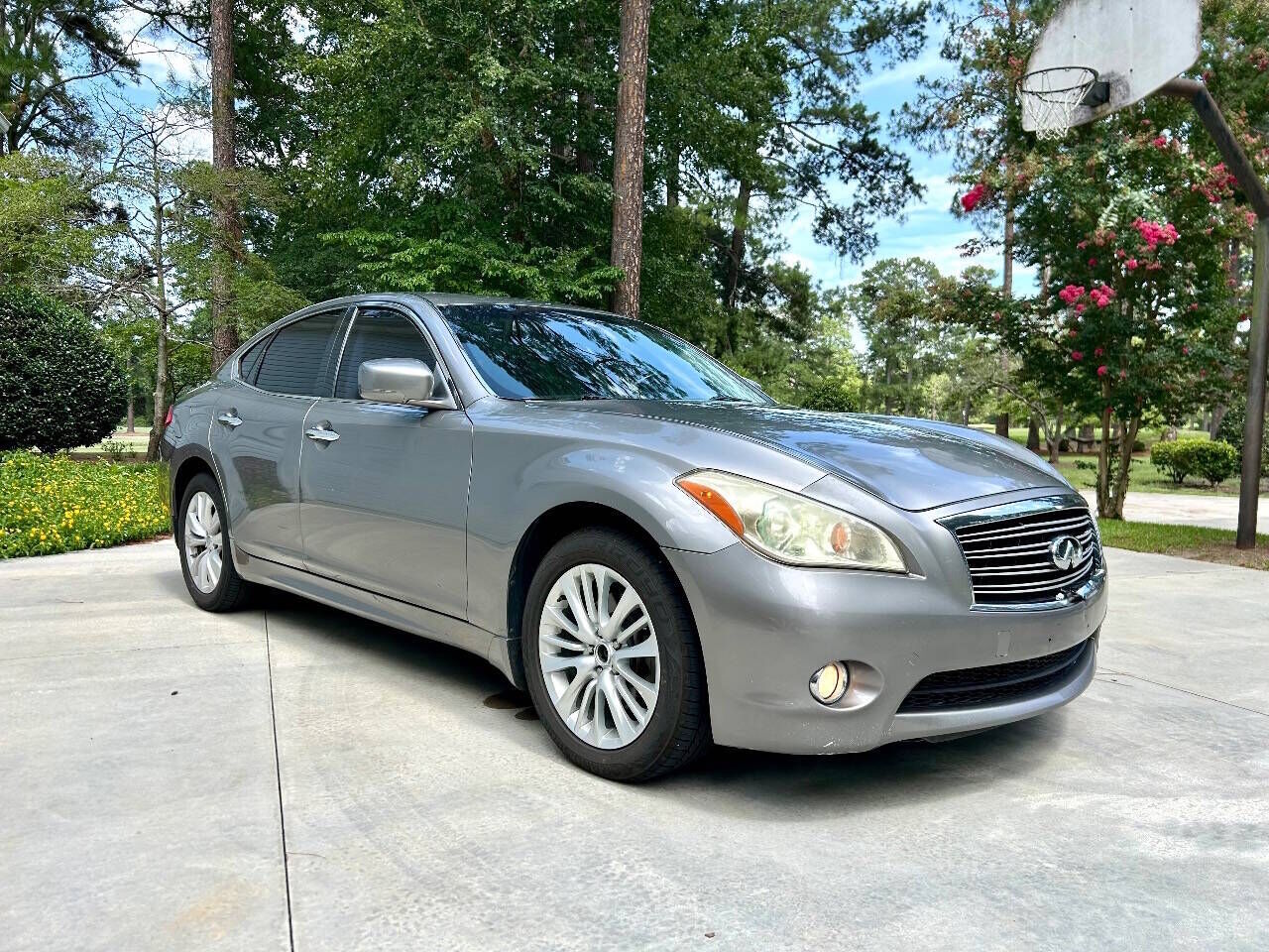 2011 INFINITI M37