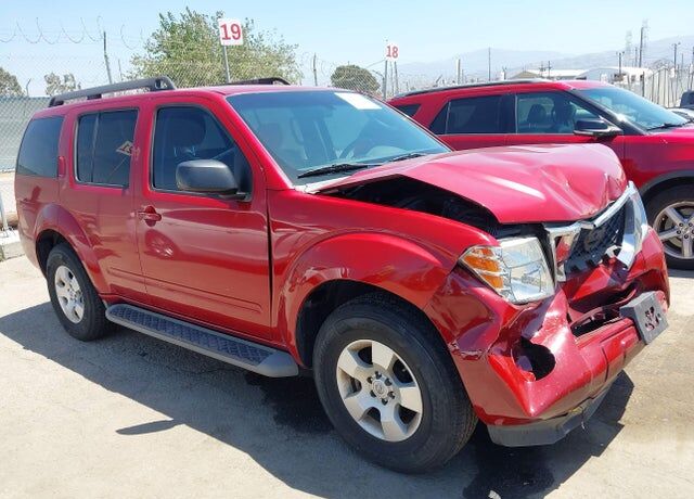 2011 NISSAN Pathfinder