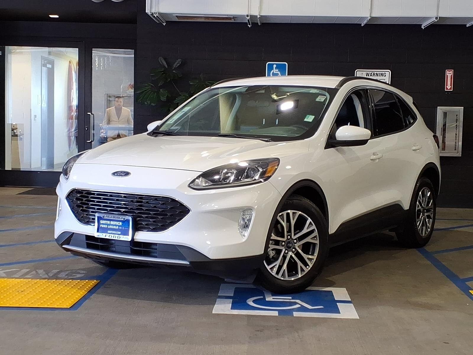2021 FORD Escape