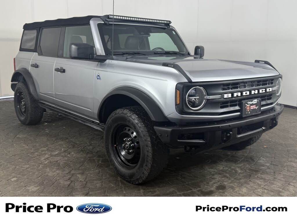 2022 FORD Bronco
