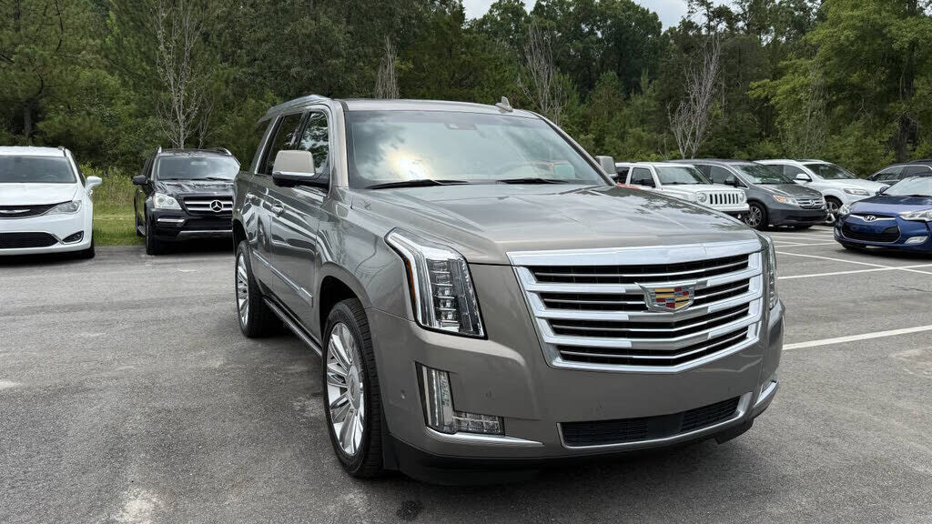 2017 CADILLAC Escalade
