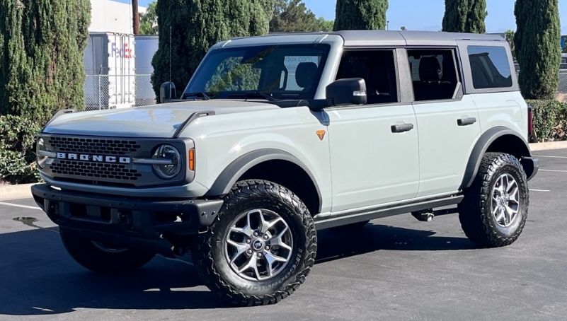 2024 FORD Bronco