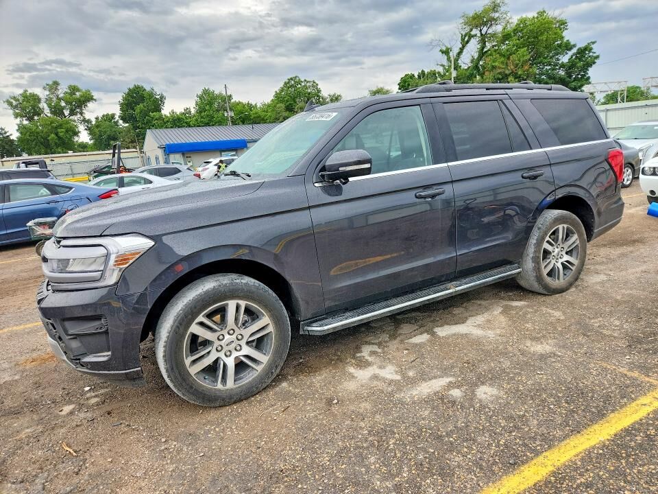 2022 FORD Expedition