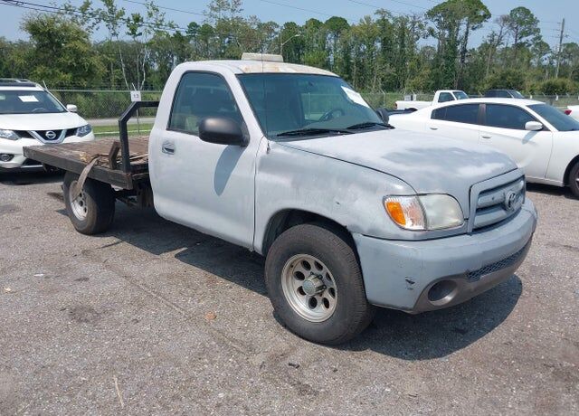 2004 TOYOTA Tundra