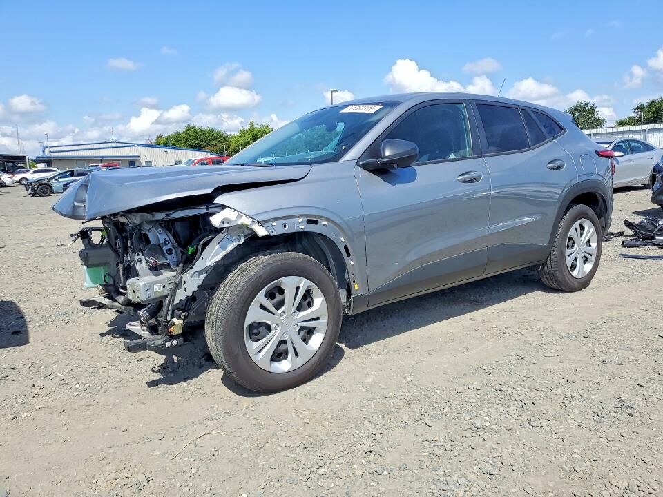 2025 CHEVROLET Trax