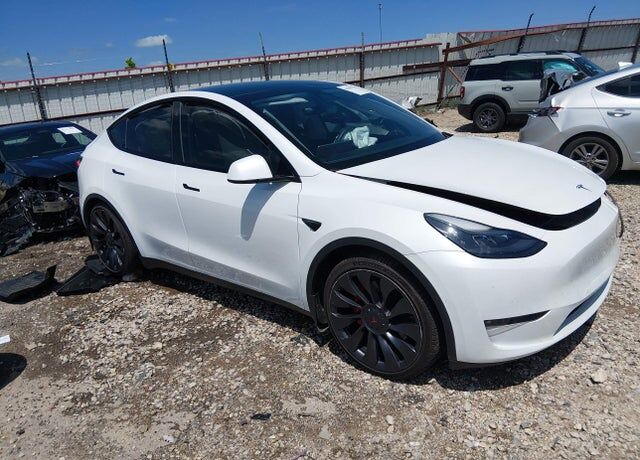 2022 TESLA Model Y
