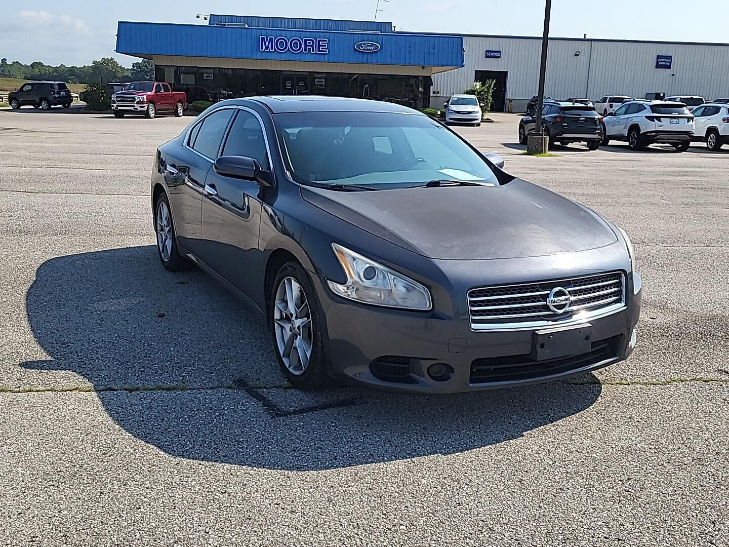 2010 NISSAN Maxima