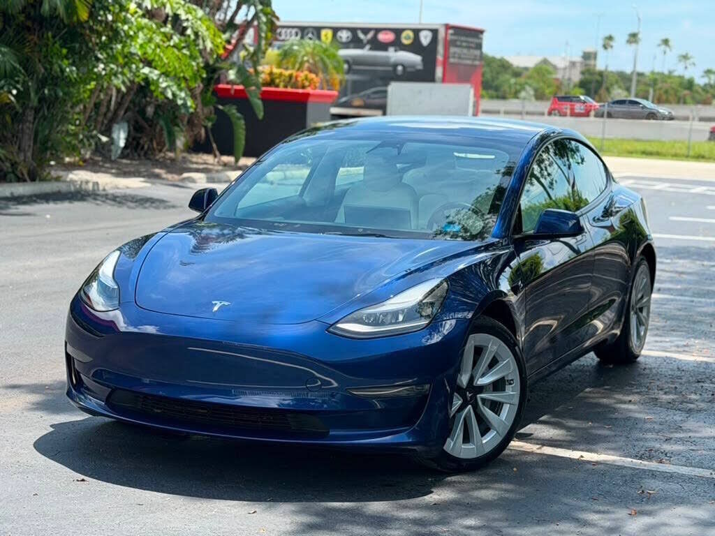 2023 TESLA Model 3