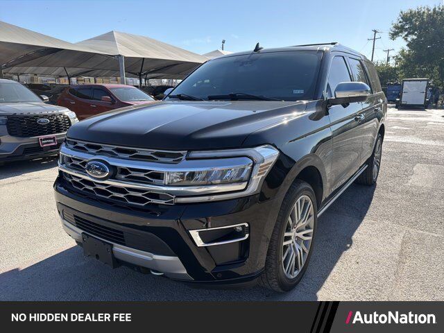 2022 FORD Expedition
