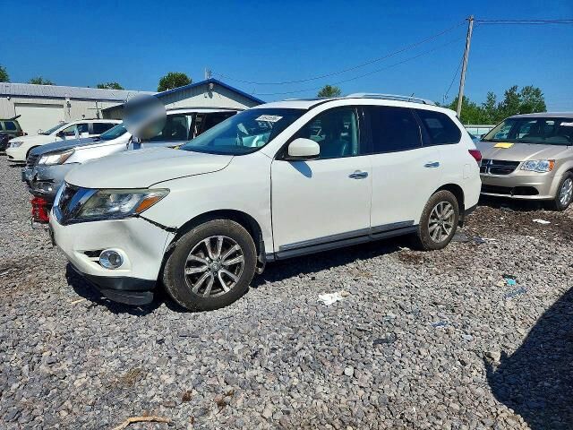 2014 NISSAN Pathfinder