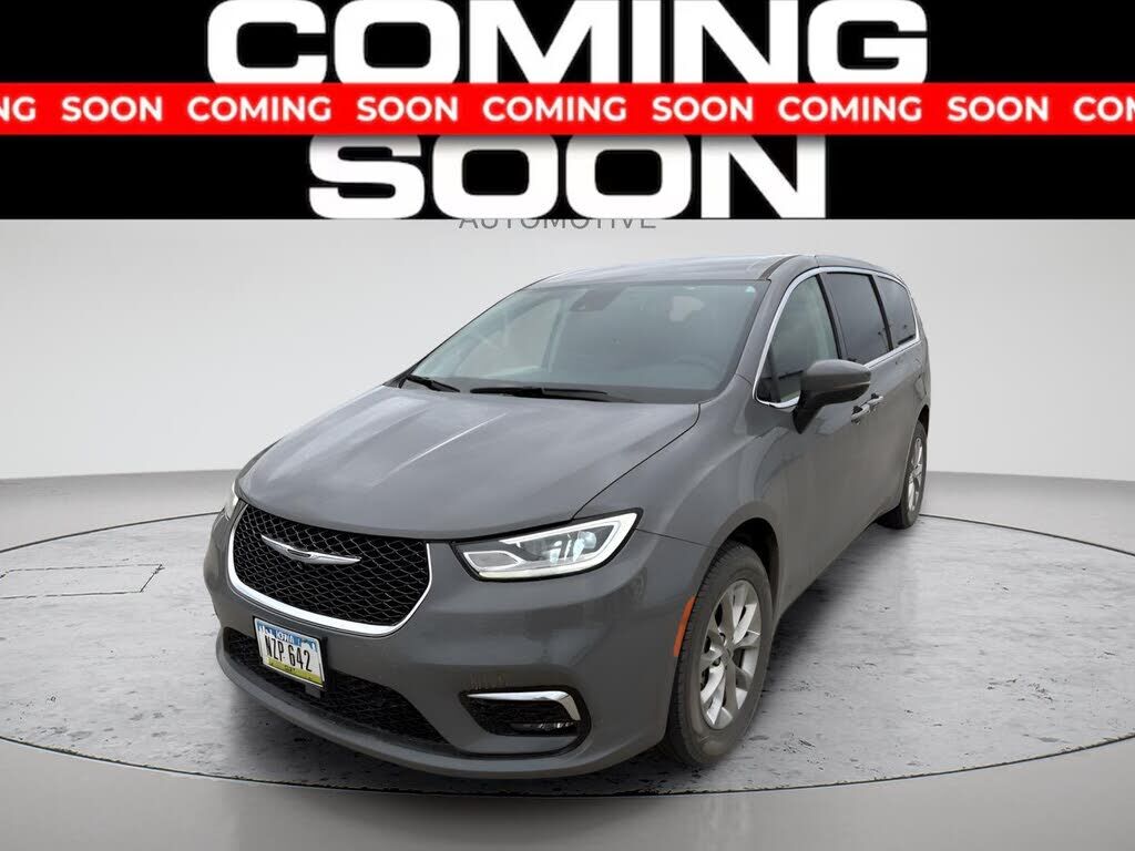 2023 CHRYSLER Pacifica