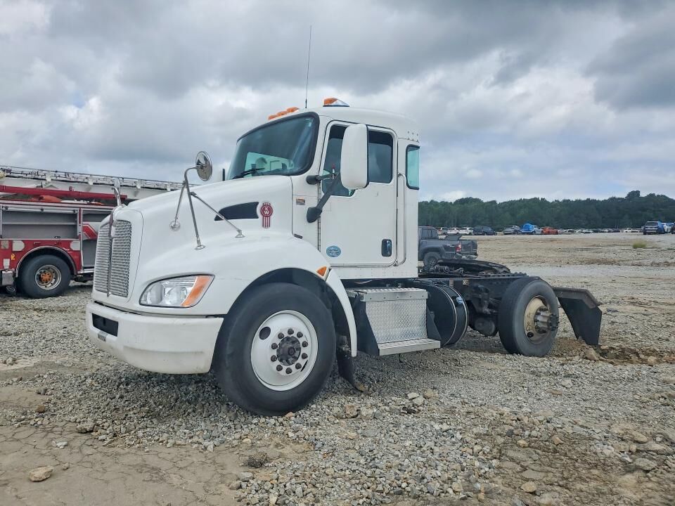 2015 KENWORTH T3 Series