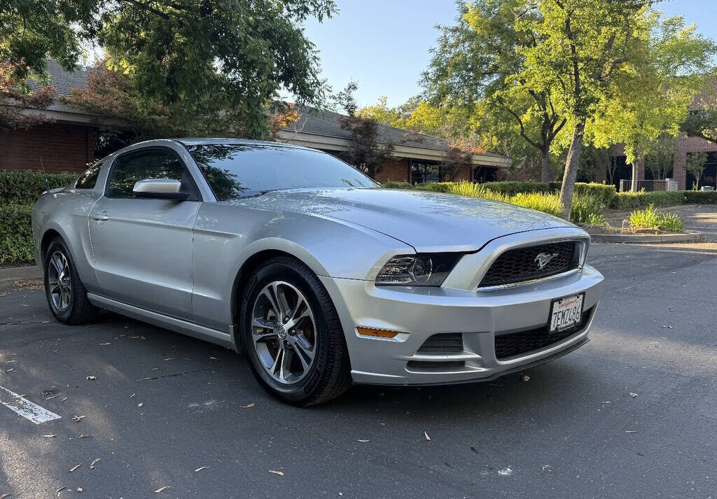2013 FORD Mustang