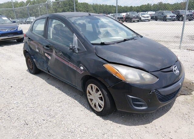 2012 MAZDA Mazda2