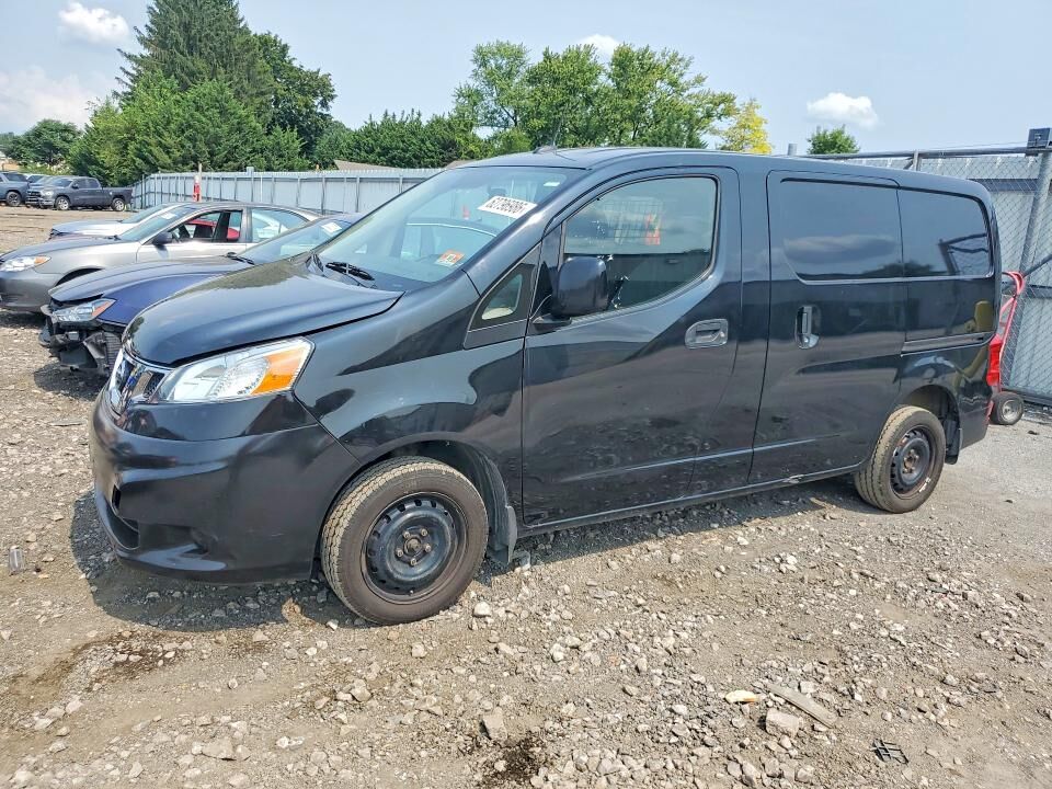 2017 NISSAN NV200