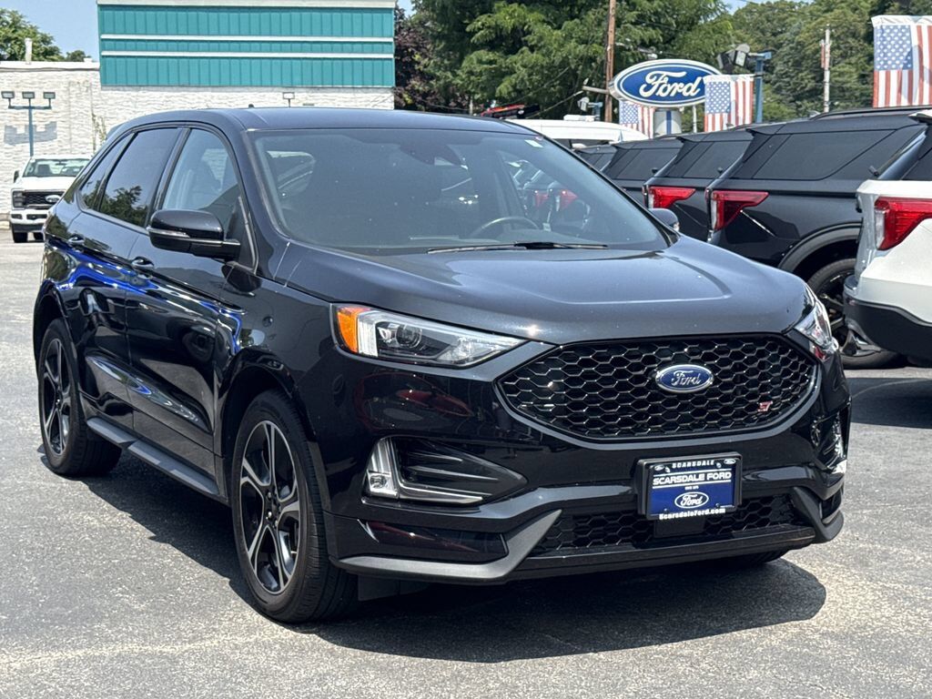 2023 FORD Edge