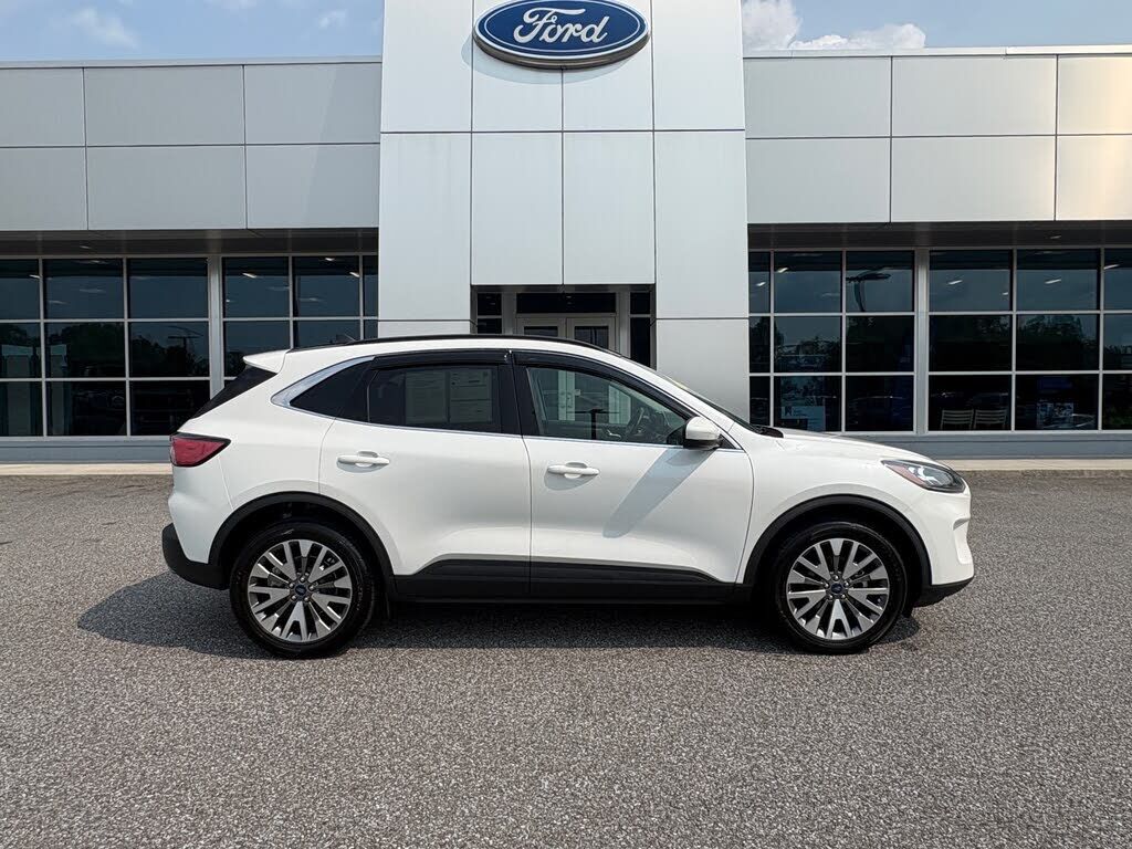 2022 FORD Escape