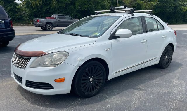 2012 SUZUKI Kizashi