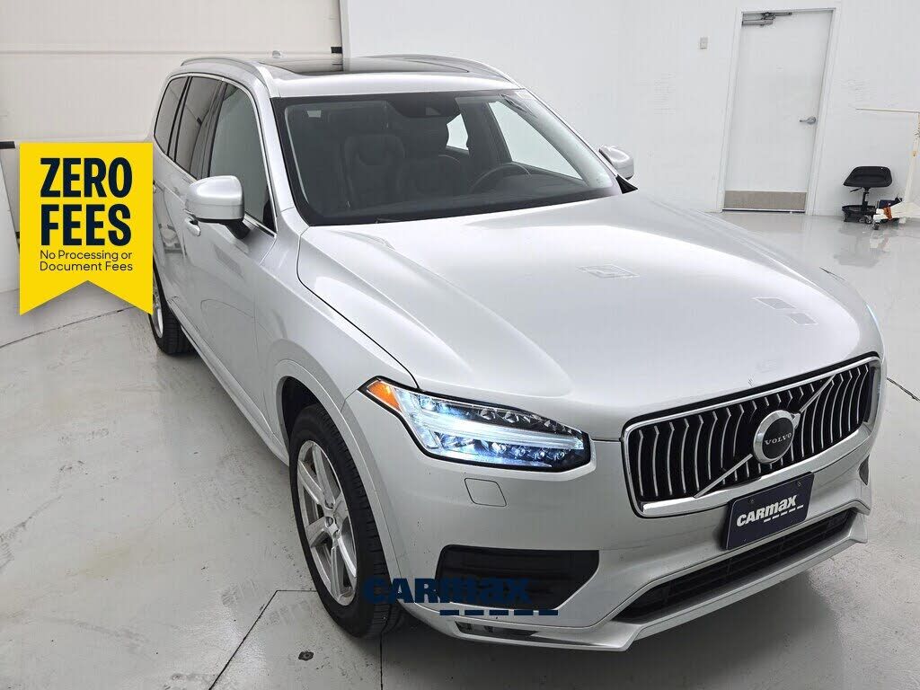 2022 VOLVO XC90