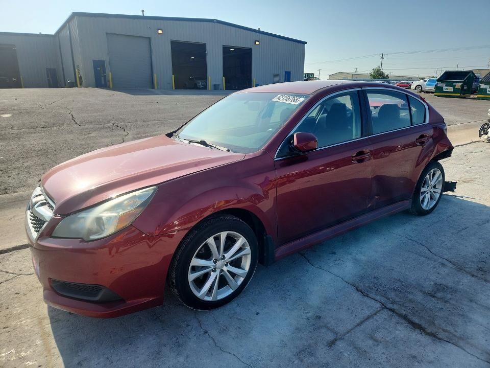 2013 SUBARU Legacy