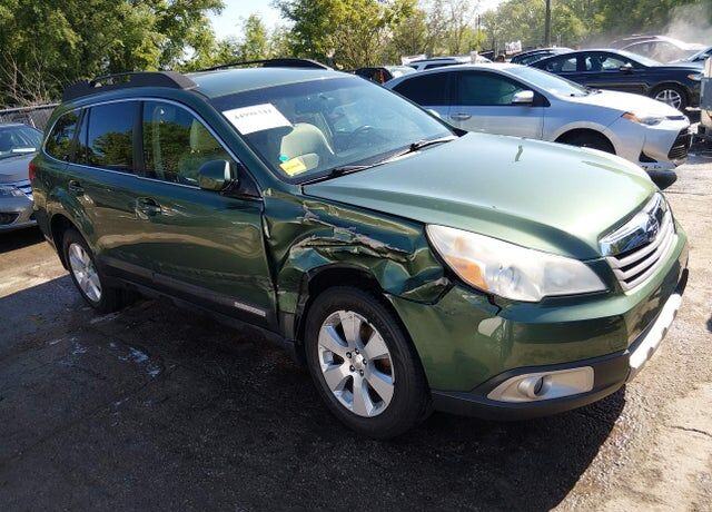 2012 SUBARU Outback