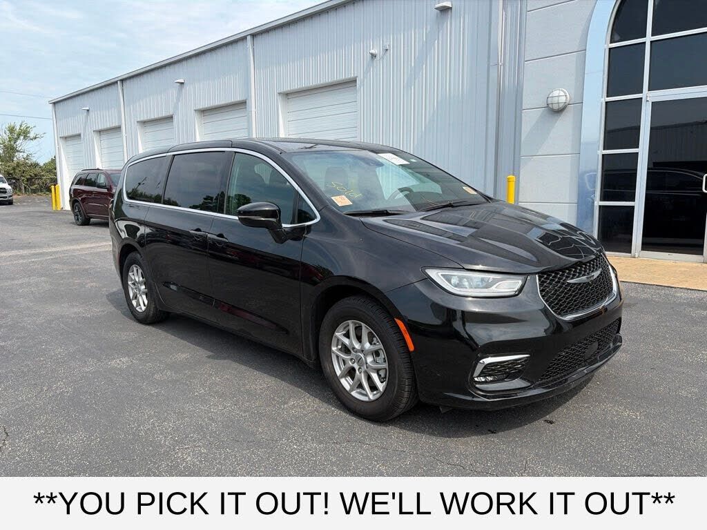 2025 CHRYSLER Pacifica