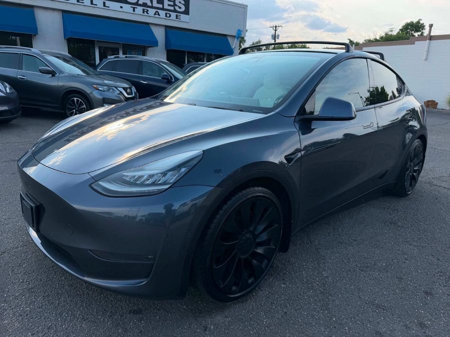 2021 TESLA Model Y