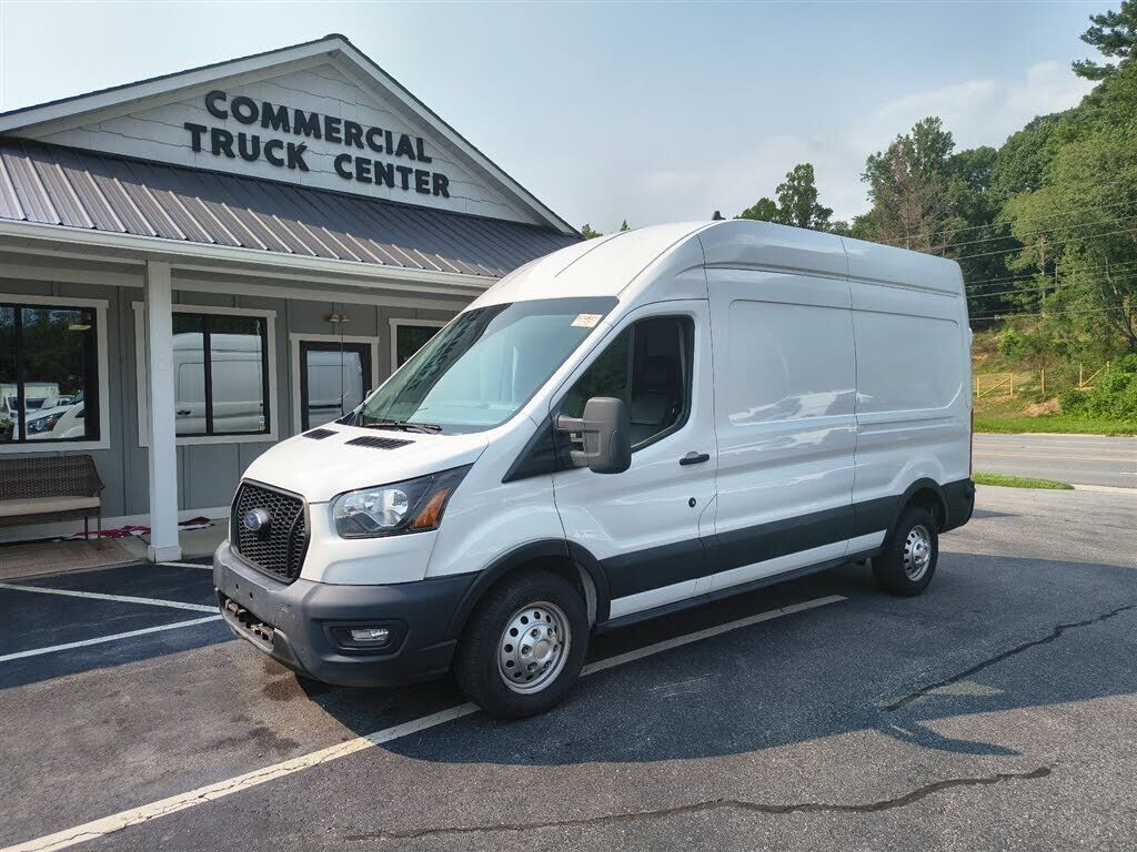 2023 FORD Transit