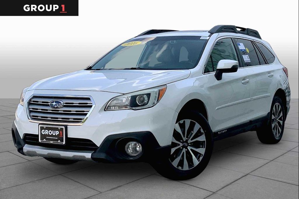 2016 SUBARU Outback
