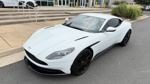 2019 ASTON MARTIN DB11