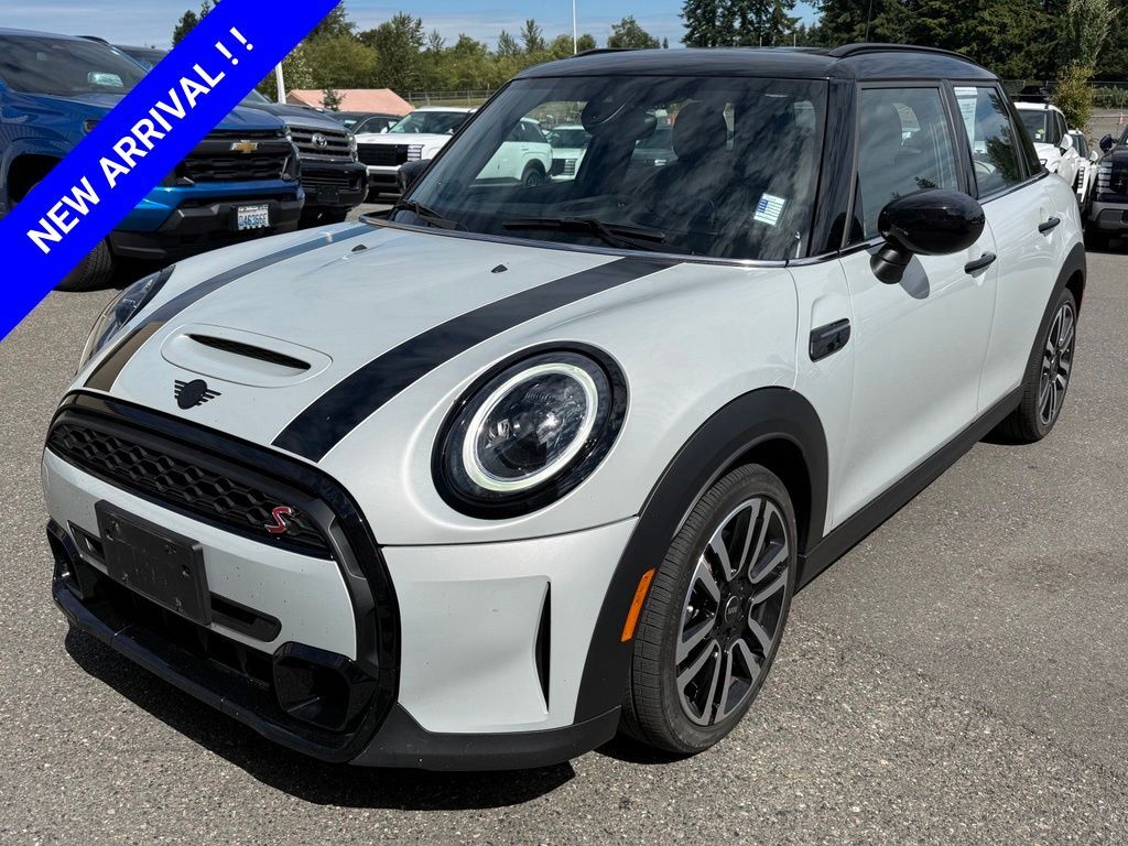 2023 MINI Hardtop