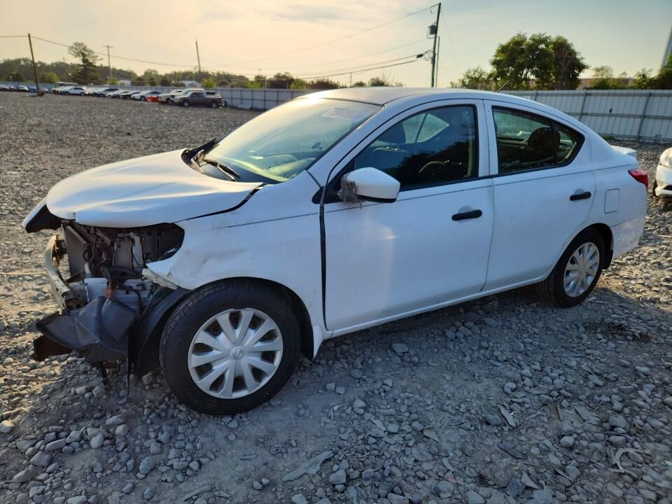 2018 NISSAN Versa