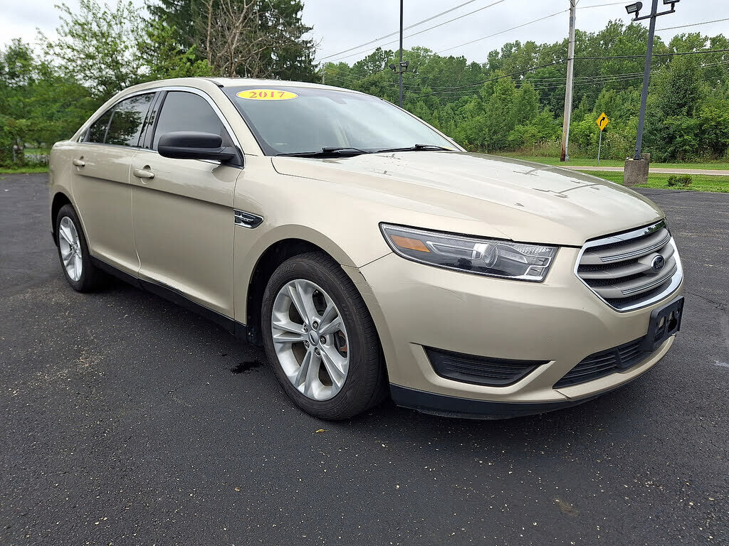 2017 FORD Taurus