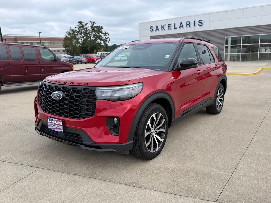 2025 FORD Explorer