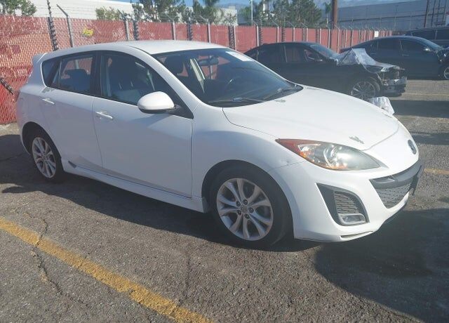 2010 MAZDA Mazda3