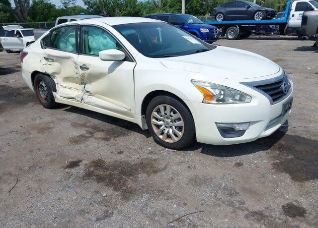 2015 NISSAN Altima