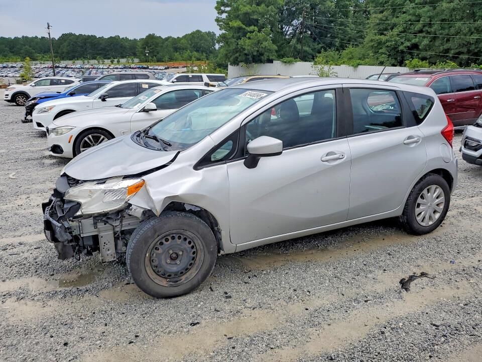 2016 NISSAN Versa
